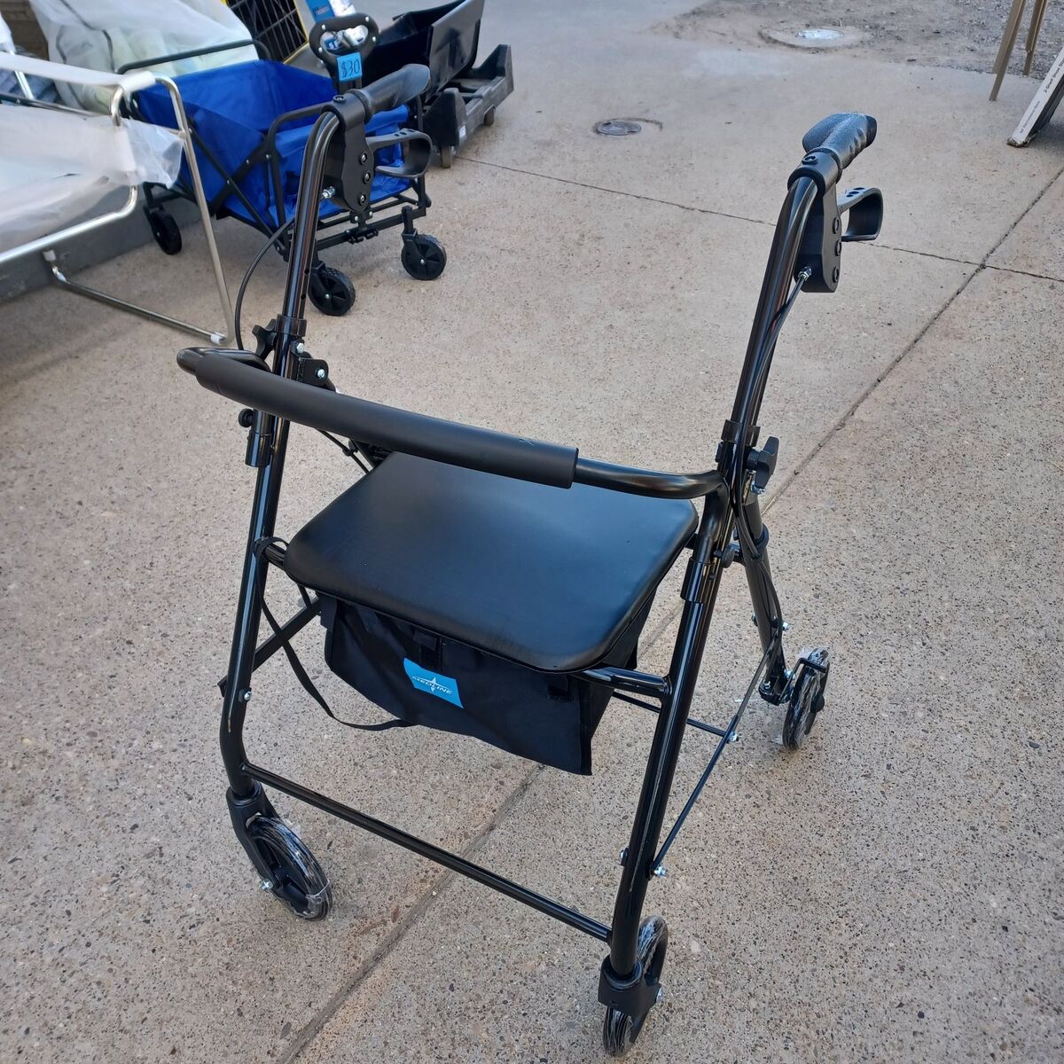 Medline basic rollator/ Walker
