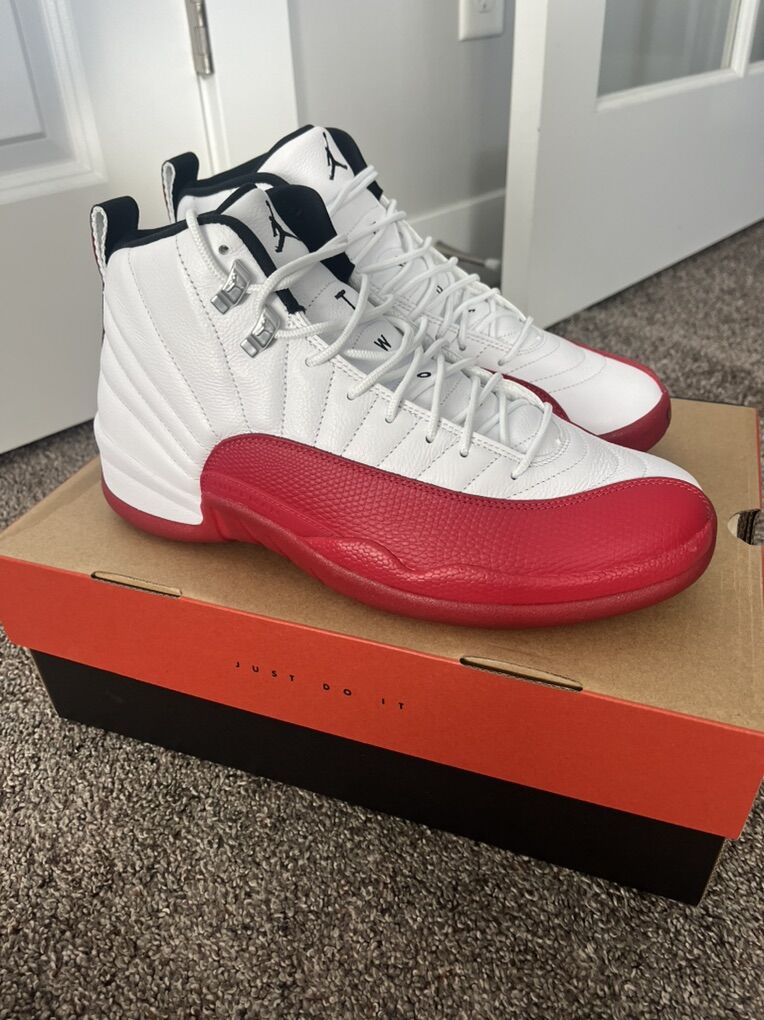 Air Jordan 12 Retro Cherry 2023 Mens Size 11.5 New