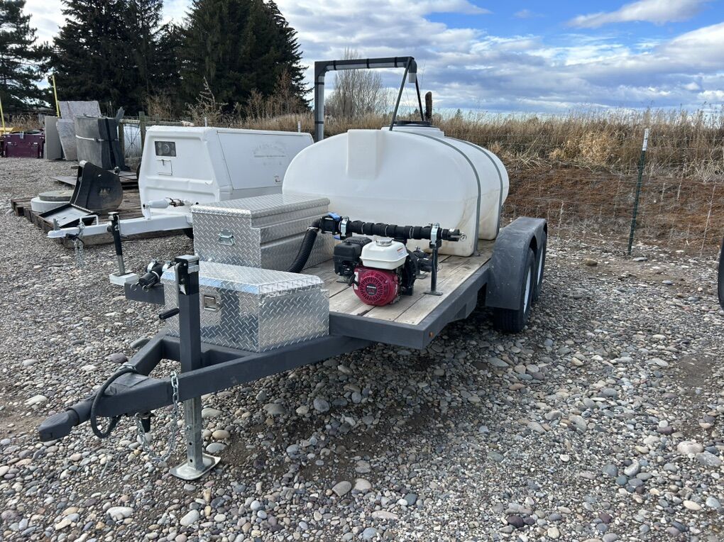 535 Gallon Water Trailer