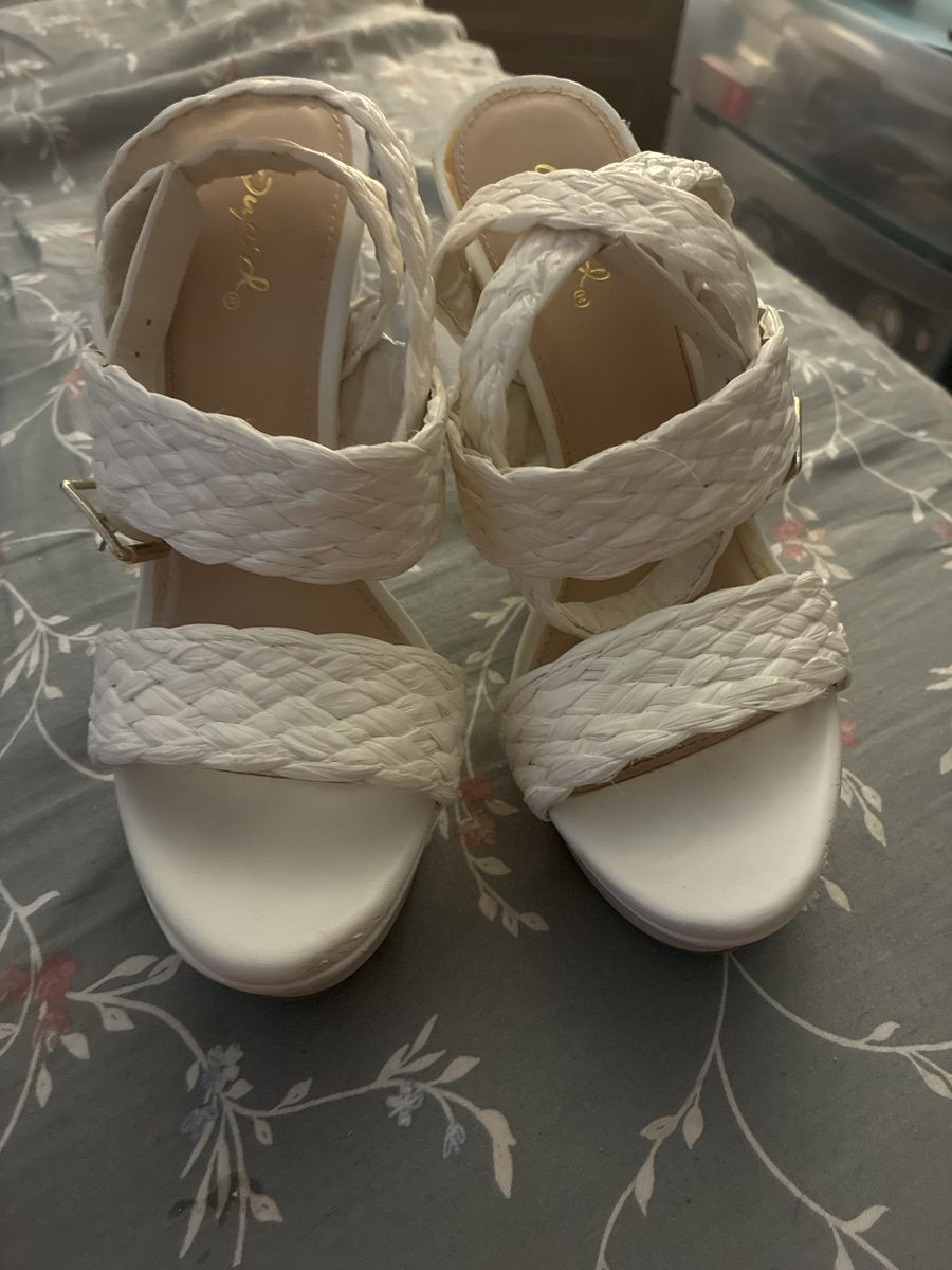 Dupé White Woven Platform Block Heel Sandals Size 6