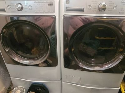 Kenmore Elite front load washer and dryer combo (gas) w/ storage risers