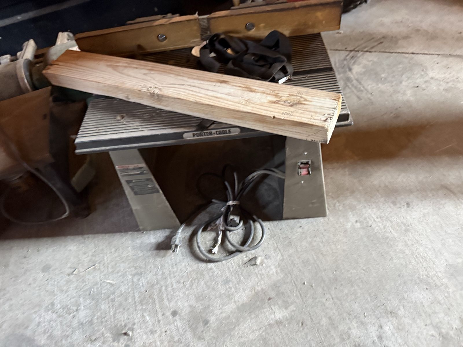 Porter-Cable router table ( no router)