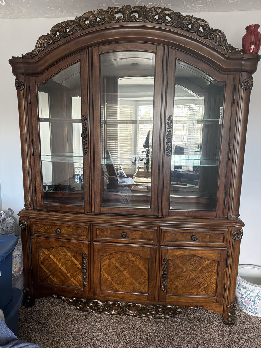 2 pieces wood curio cabinet