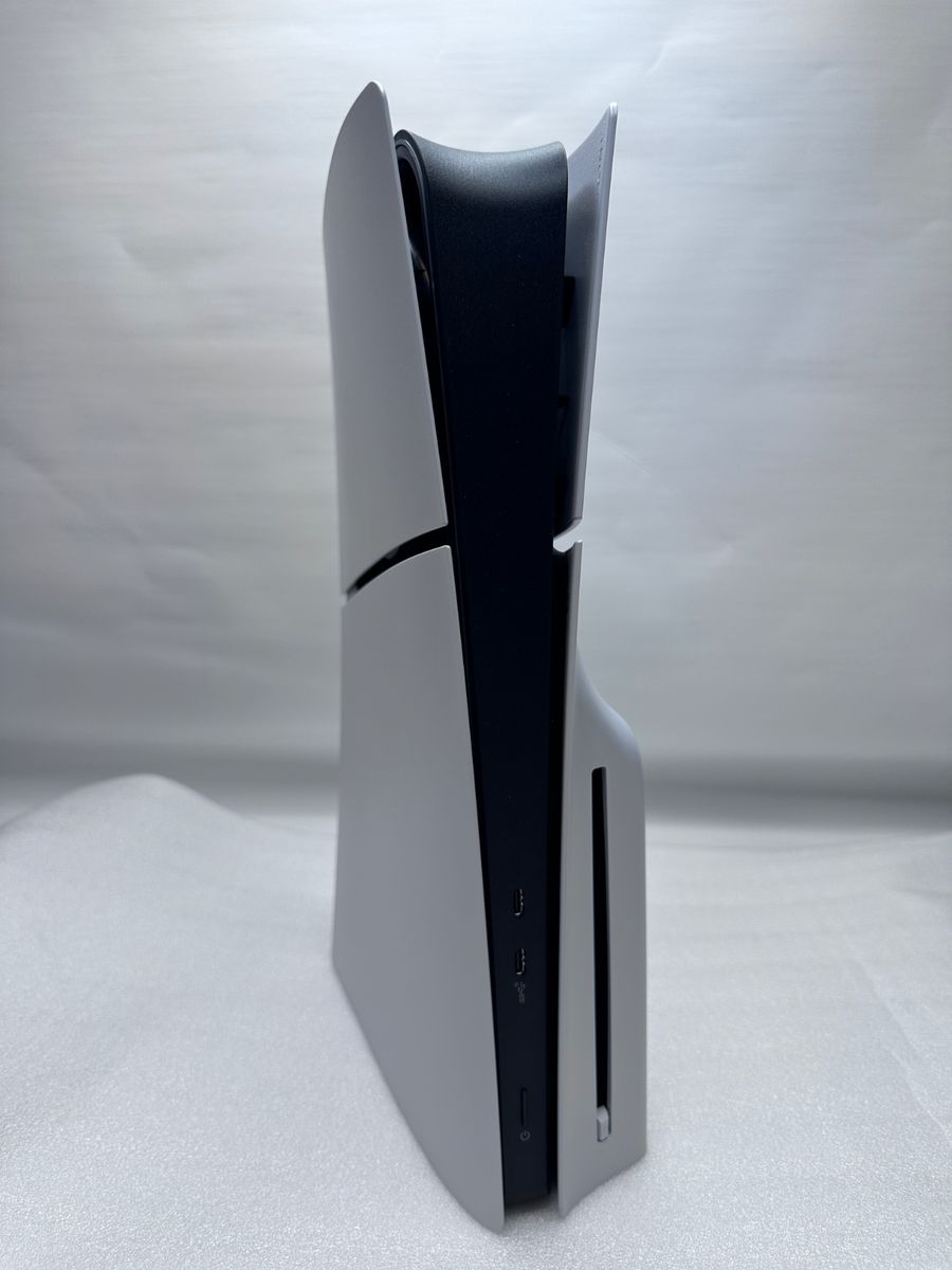 Main image 4