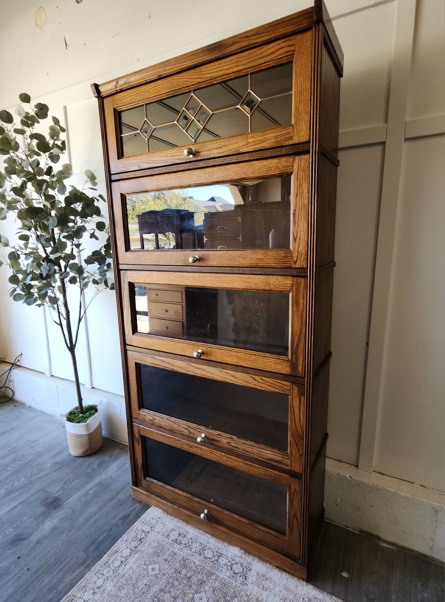 Beautiful Solid Oak Barrister Bookcase Lawyers Cab