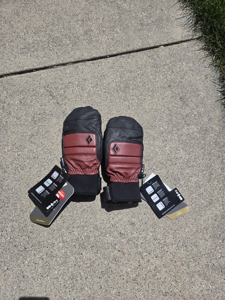 New Black Diamond Spark Mittens Medium