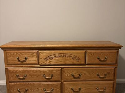 Vintage Chest Of Drawers/Dresser