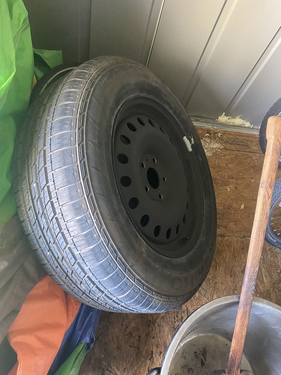 2011 jeep Grand Cherokee Spare Tire
