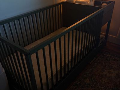 Baby Crib + Changing Table Combo (Excellent Condition)
