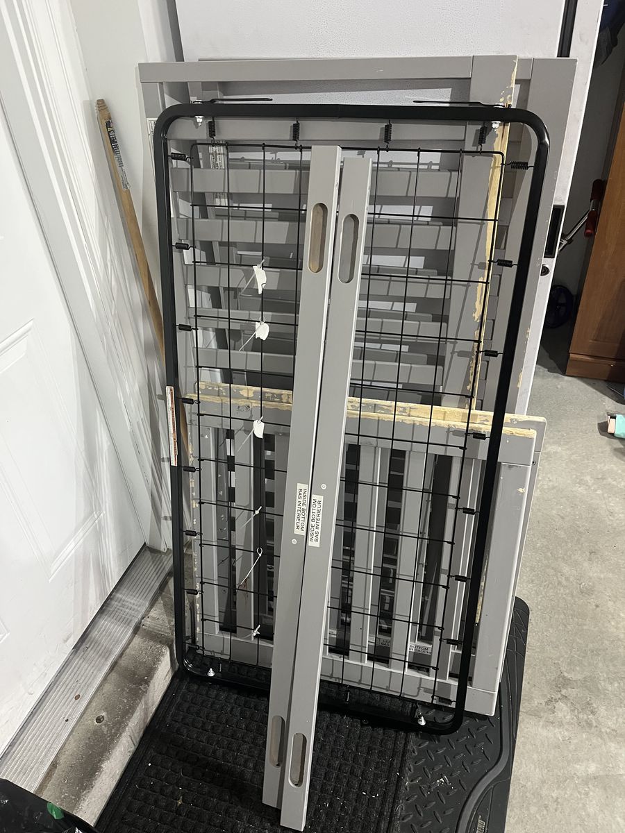 Crib Beat Up No Mattress