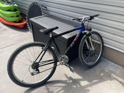 Coyote Single Track Mountain Bike with 26" tires