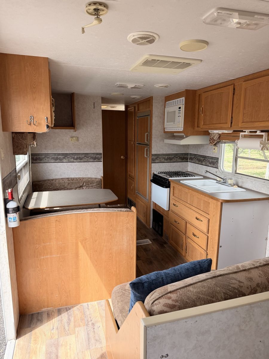 Main image 3