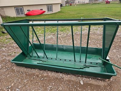 livestock feeder