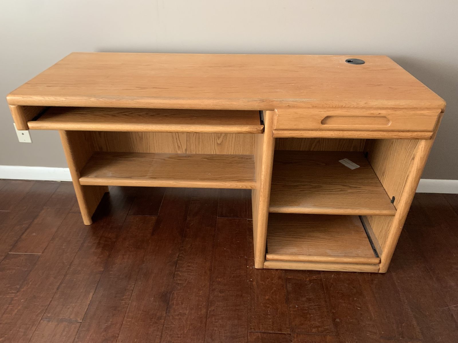 Oak Computer Desk with Keyboard Tray, Drawer & Shelves - Perfect for Home Office/Student