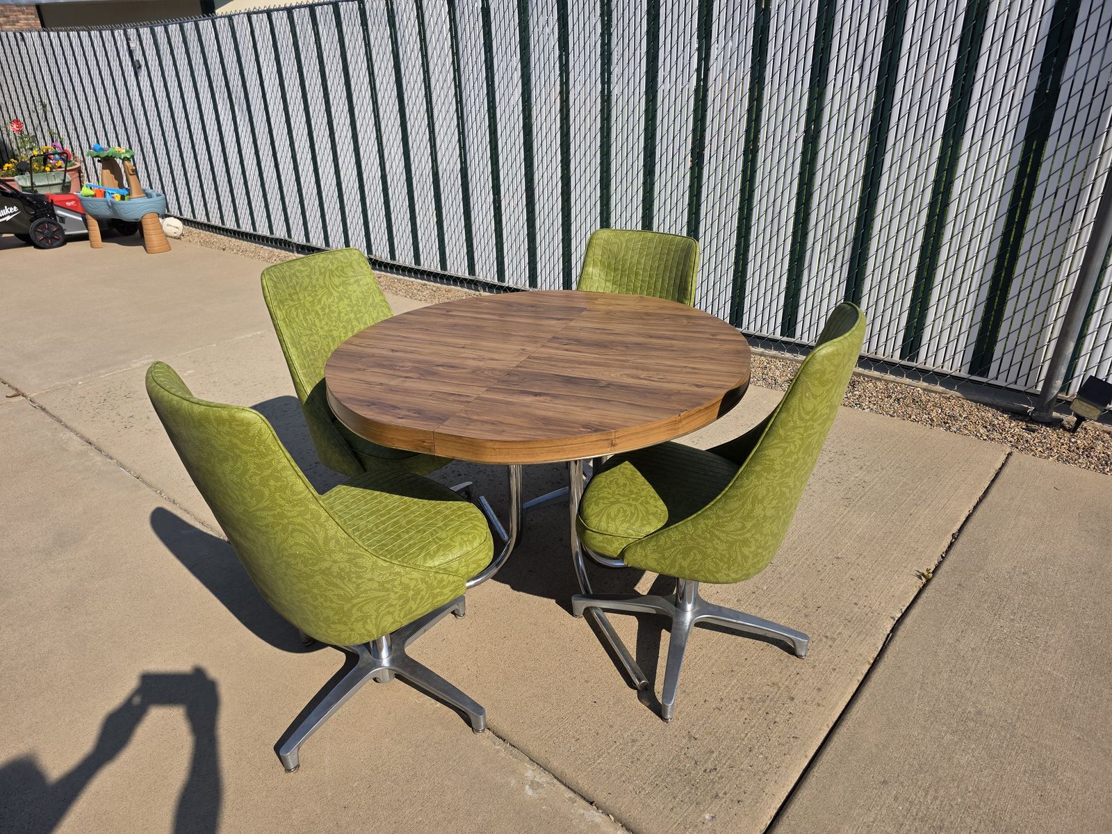 VINTAGE!  Chromcraft Decorables 1967 Selection Dining Table And Chairs