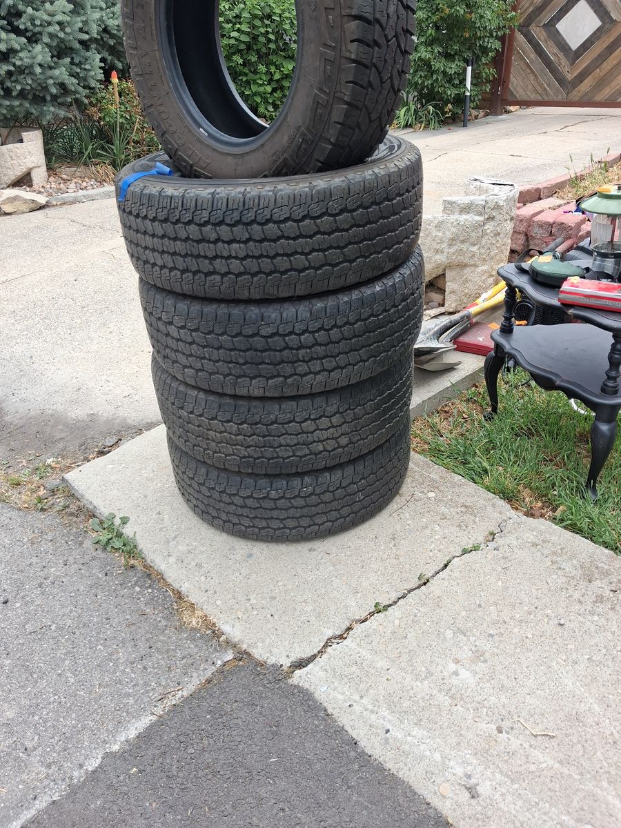 265/60/R18