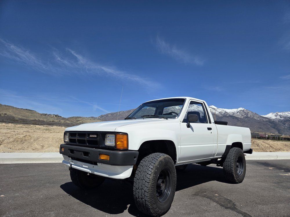 1986 Toyota Pickup Base