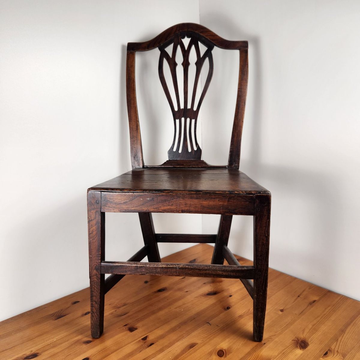 Antique English Queen Anne/Georgian Oak Plank-Seat Chair, Circa 1790