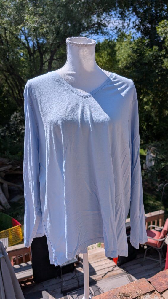 Lands End Plus Size 3 XL Soft cotton V Neck top -