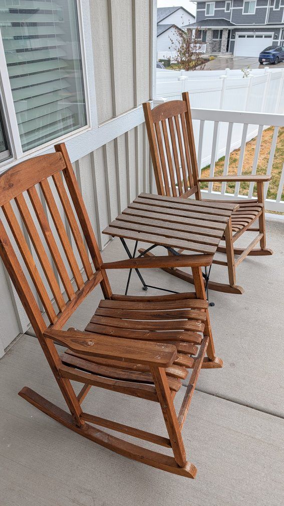 2 Rocking Chairs and a Table