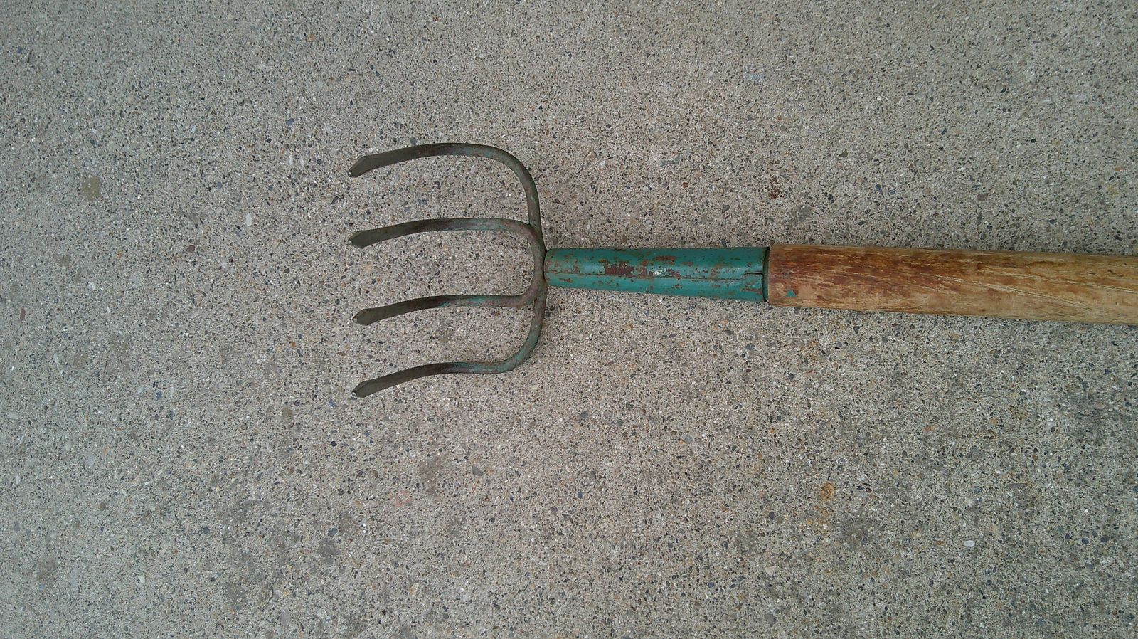 Rake 4 Tine cultivator $15