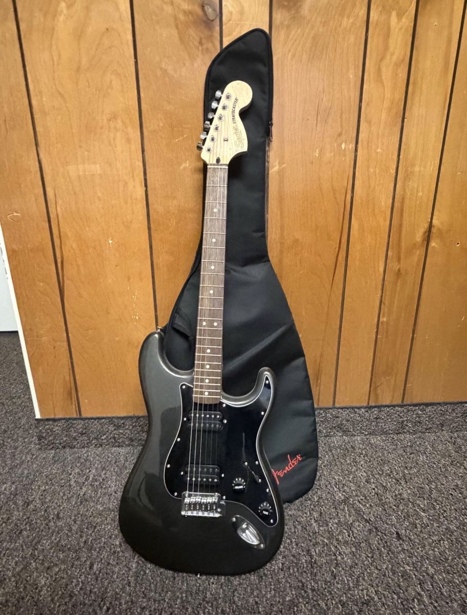 Squier by Fender Stratocaster Electric Guitar - Black with Gig Bag