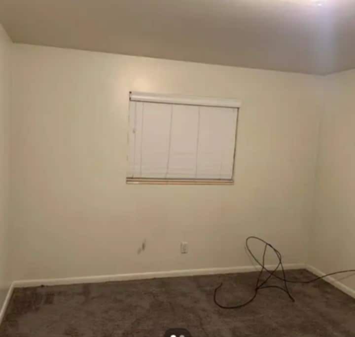 Private Room for Rent in Provo - Ladies Only, Utilities Included, Avail. Aug 1st