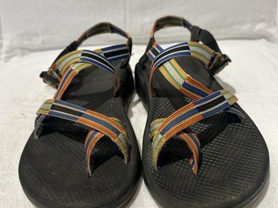 Chaco men’s size 11 colorful, block pattern, hiking sandals