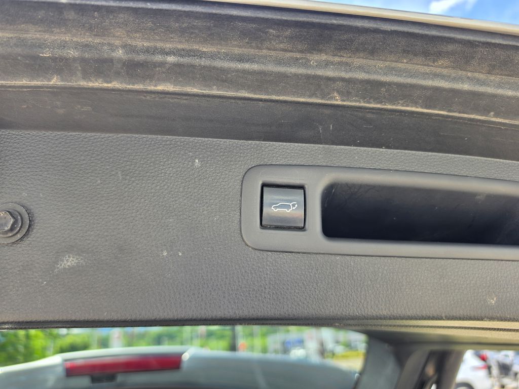Main image 15