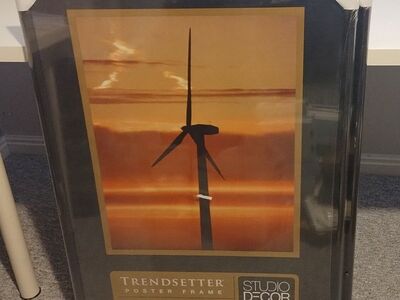 Poster frame 24" X 36"