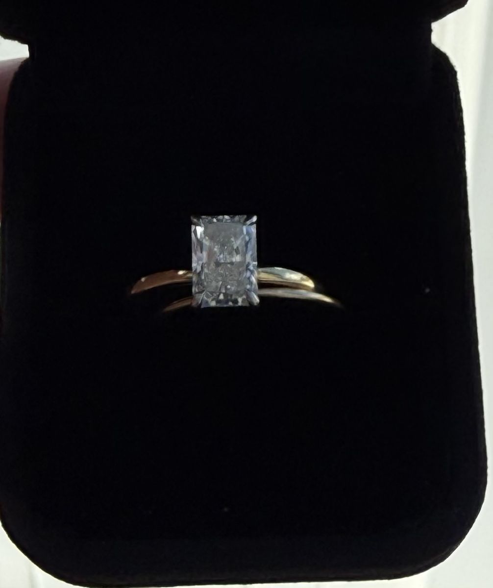 Main image 3