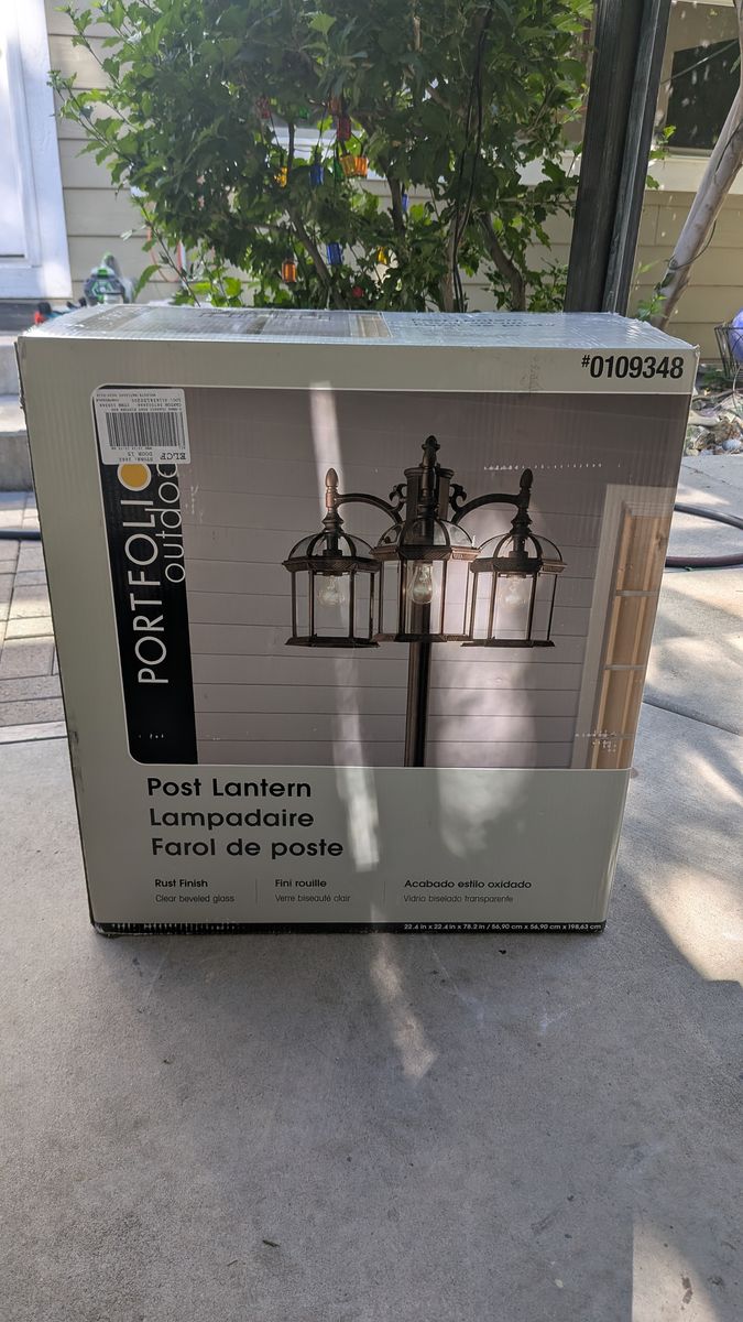 Portfolio Outdoor Post Lantern Lampadaire Rust Finish Clear Beveled Glass 3-Light