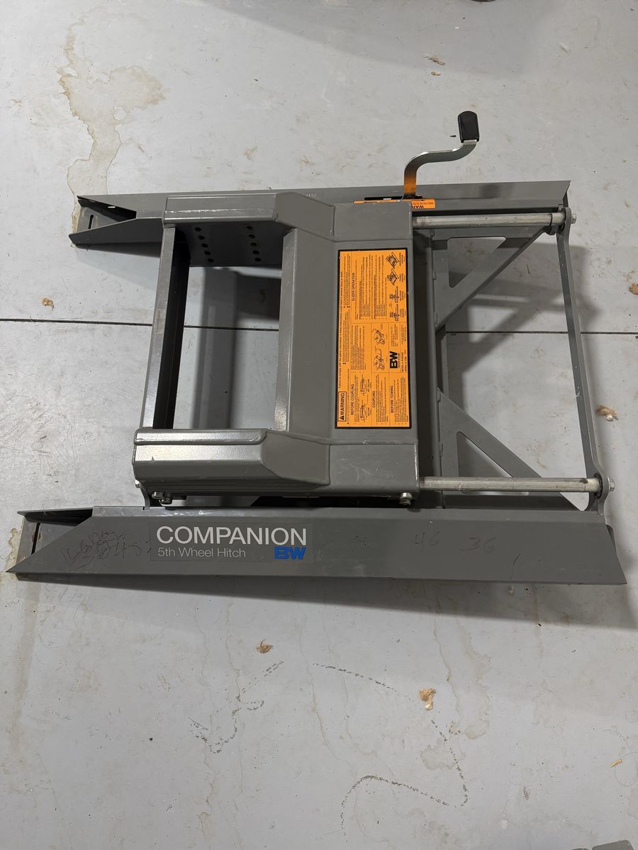 Main image 5