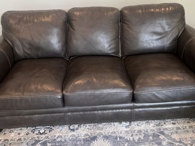 2 Leather Couches