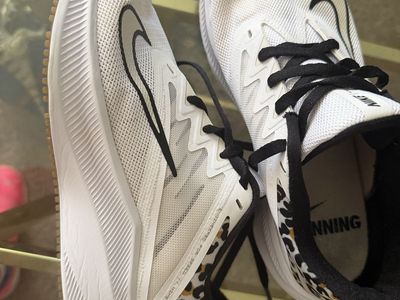 Nike Downshifter Running Shoes White Leopard Print Women's Size 8.5
