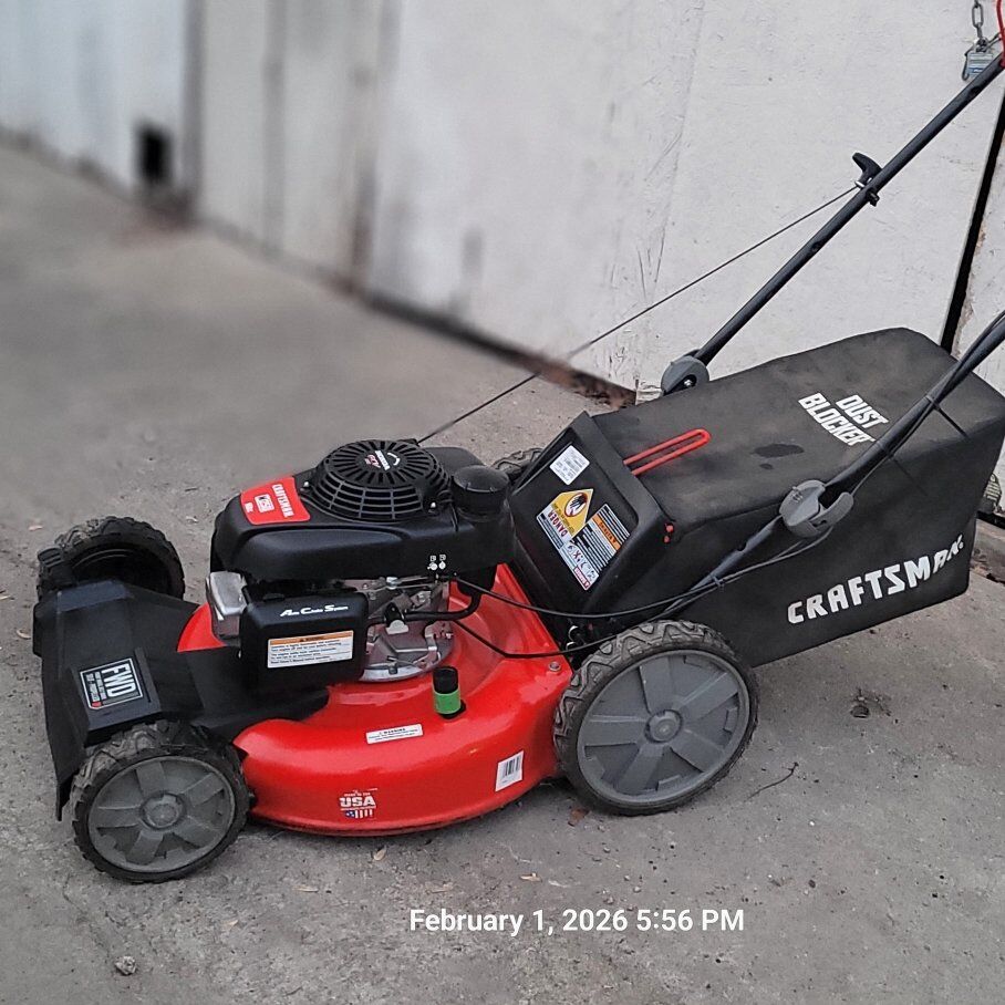 craftsman lawn mower with the Honda motor