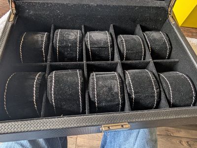 leather watch case holder that holds 10 watches