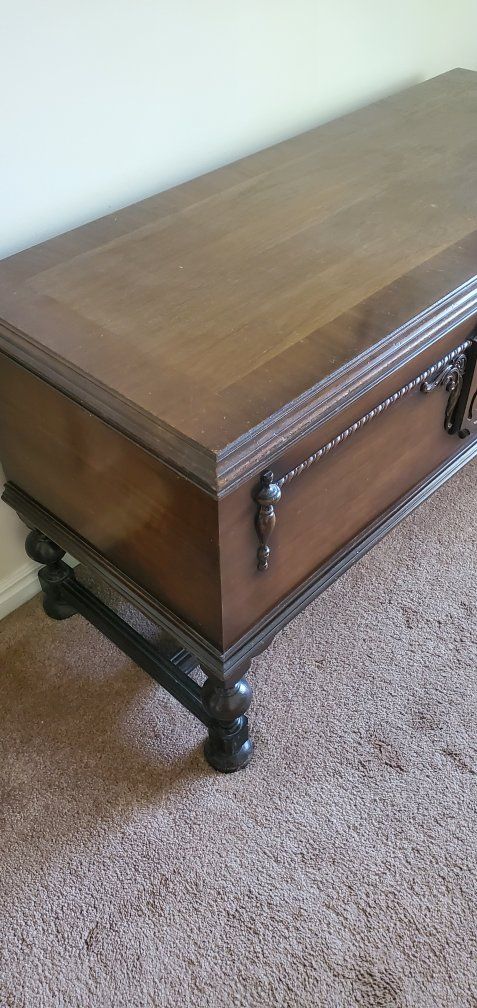 Main image 3