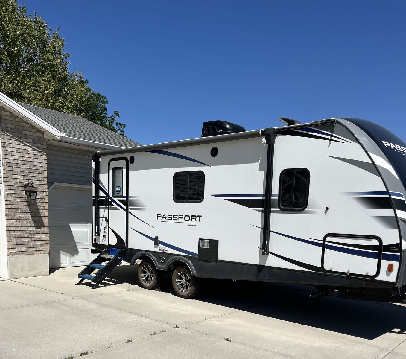 2020 Keystone Passport Grand Touring M2210RB – Loaded & Ready to Camp!