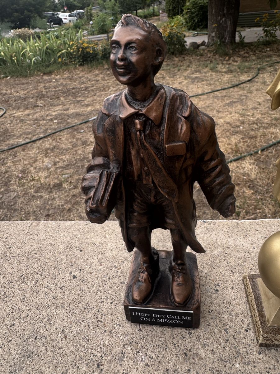 Main image 6