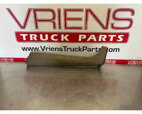 Used Peterbilt Left B Pillar Cover Post Trim, Part # 3029-4-252