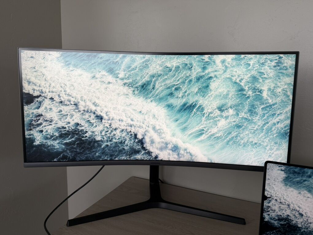 SAMSUNG 34 INCH CURVED ULTRAWIDE MONITOR