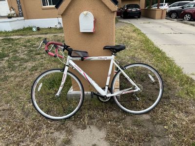 Schwinn Prelude Men Road Bike wheels 29”
