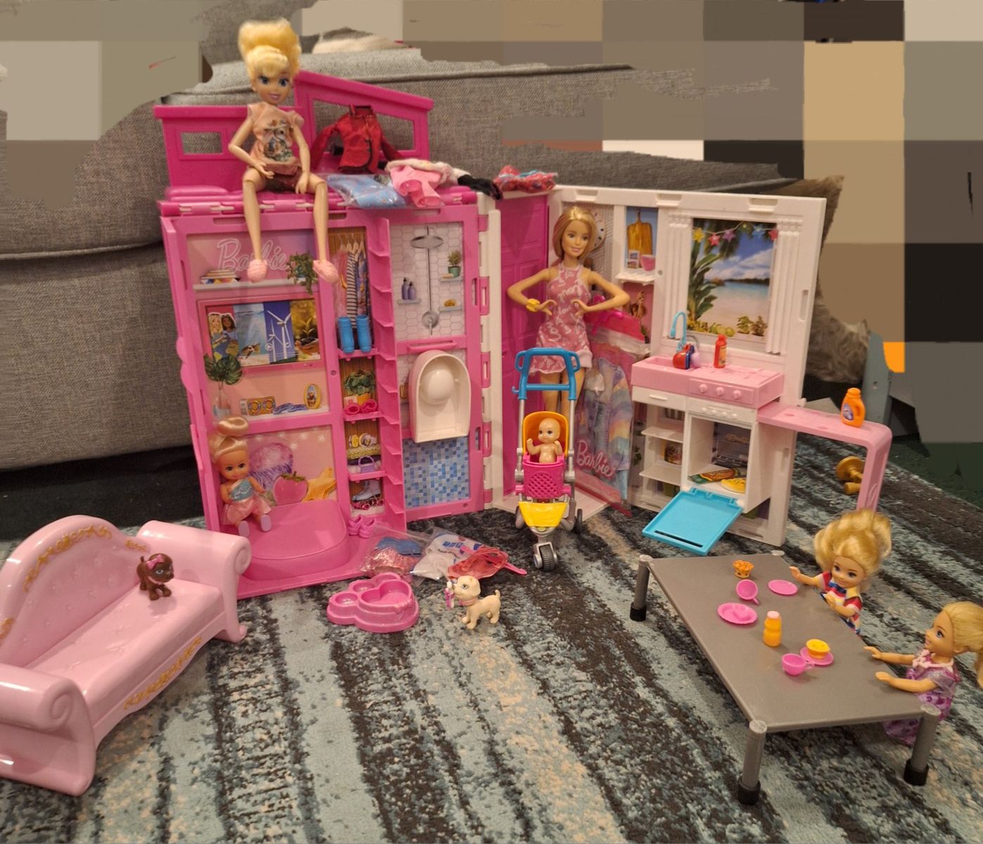 Barbie Getaway House W/Car
