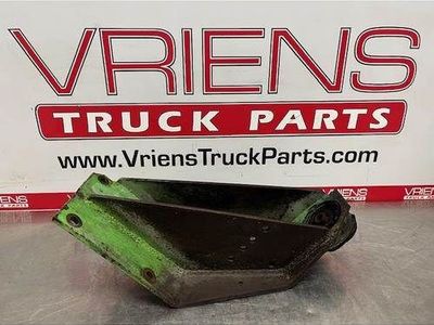 Kenworth T800 Right Bracket