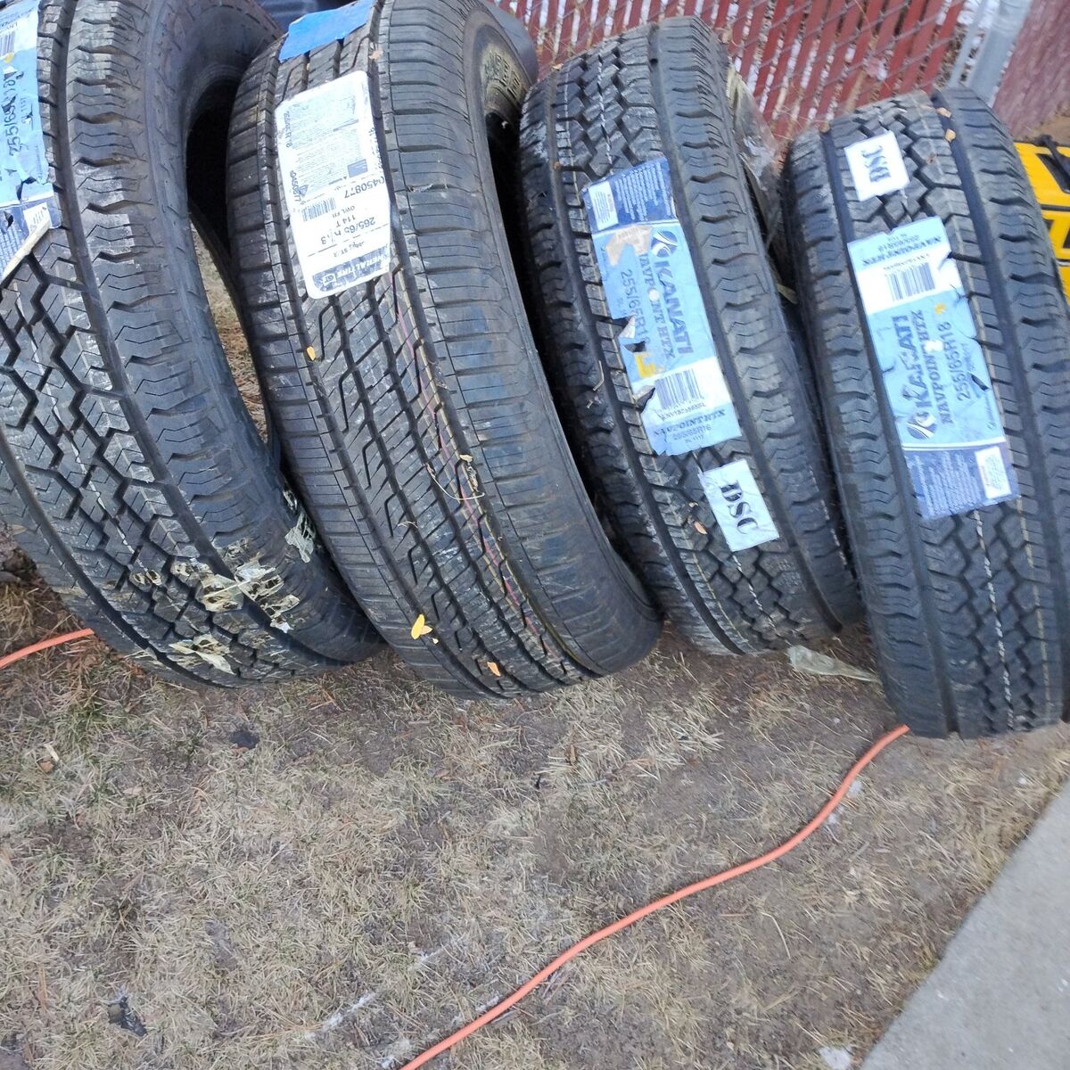 255-65-R18 Navpoint new set