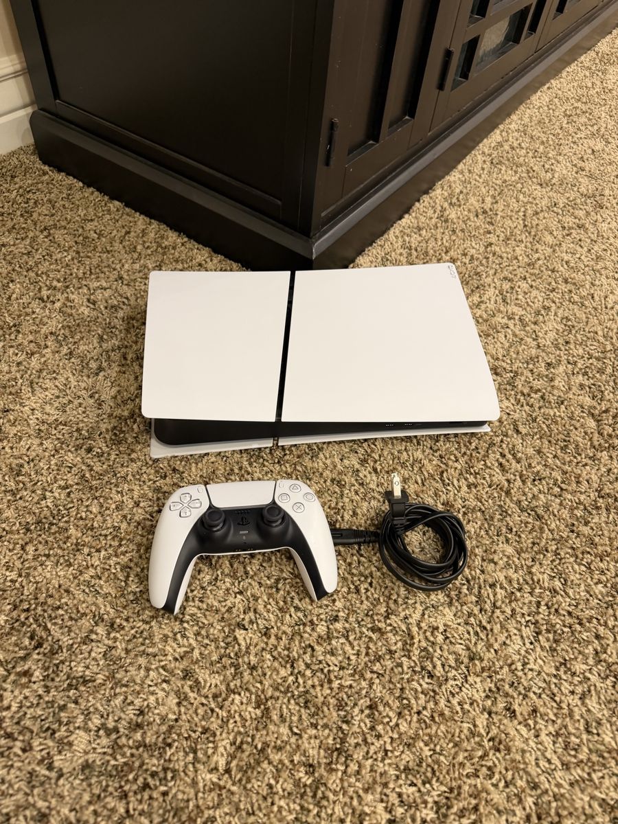 Sony PlayStation 5 PS5 Disc Version Console with Controller & Power Cord