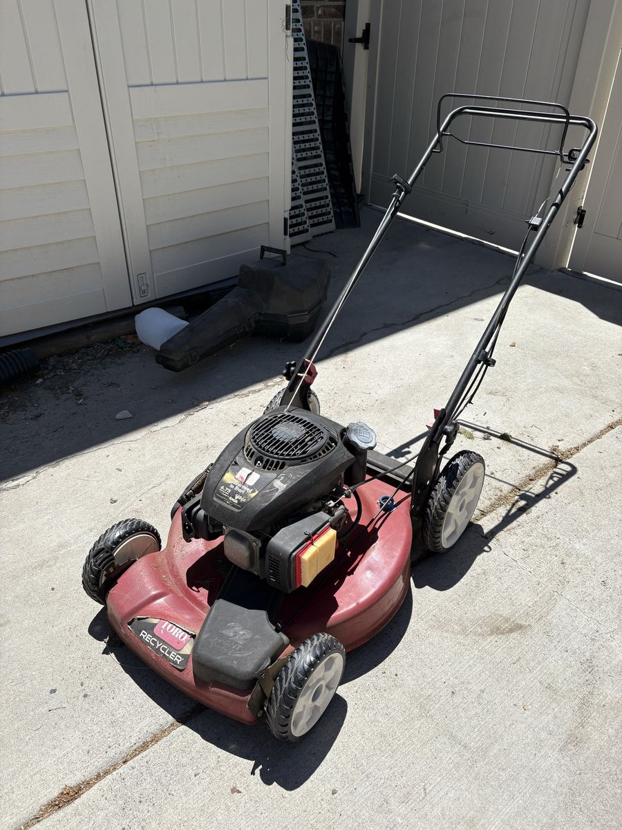 Toro Self propelled lawn mower