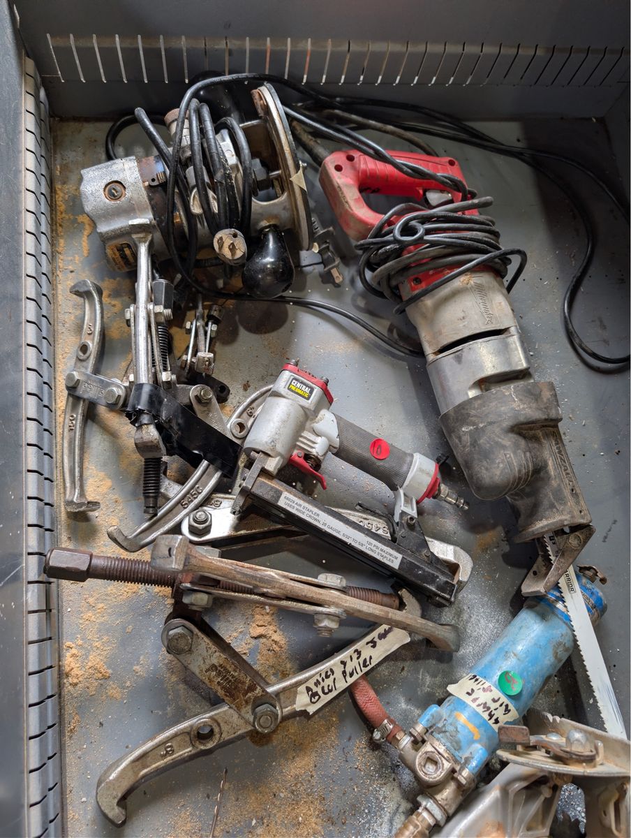 Main image 3