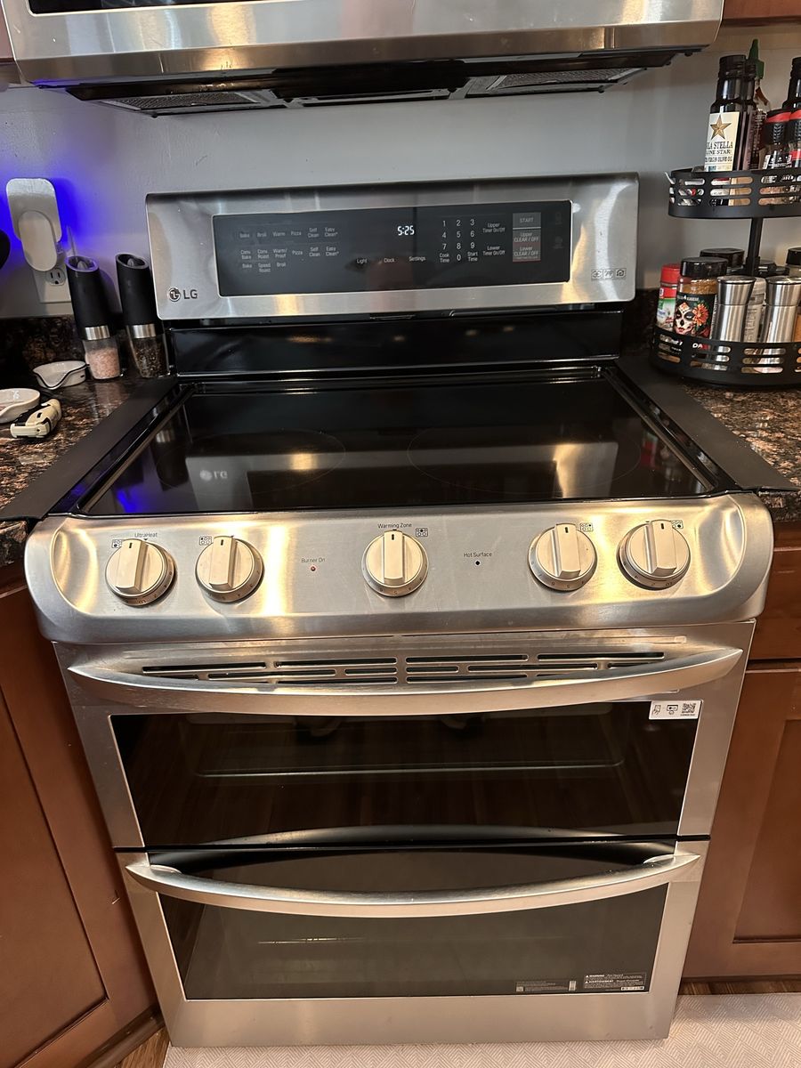 LG Double Oven Electric Range